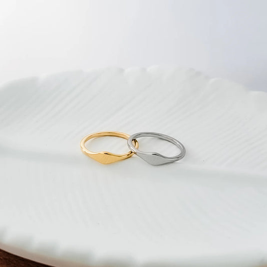 Tiny Engraved Chevron Ring