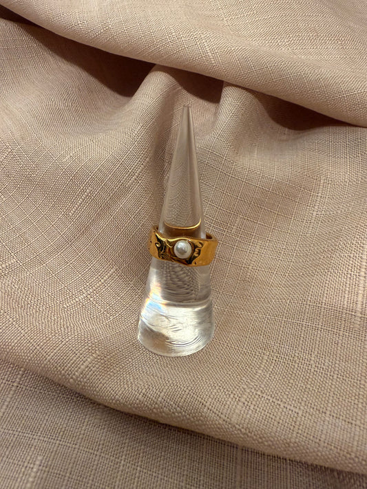 Pearl Wave Ring