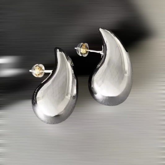 Teardrop Stud